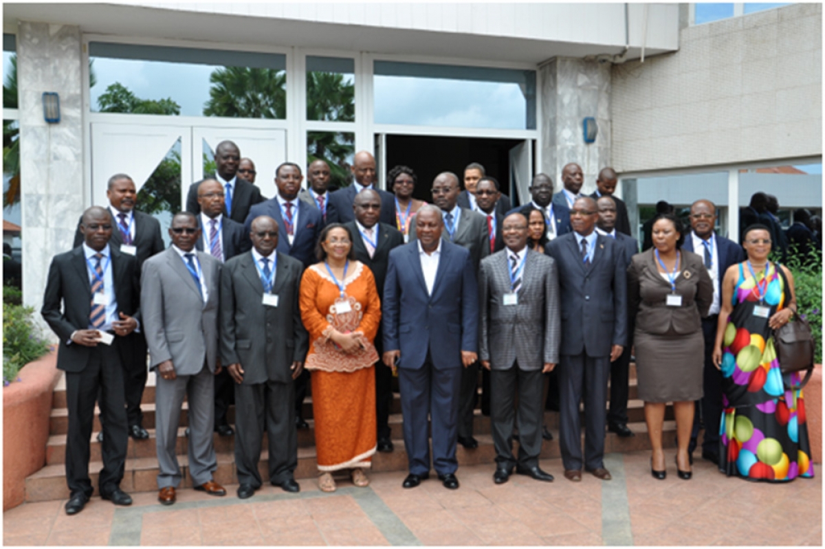 Photo de famille avec S.E John Dramani MAHAMA